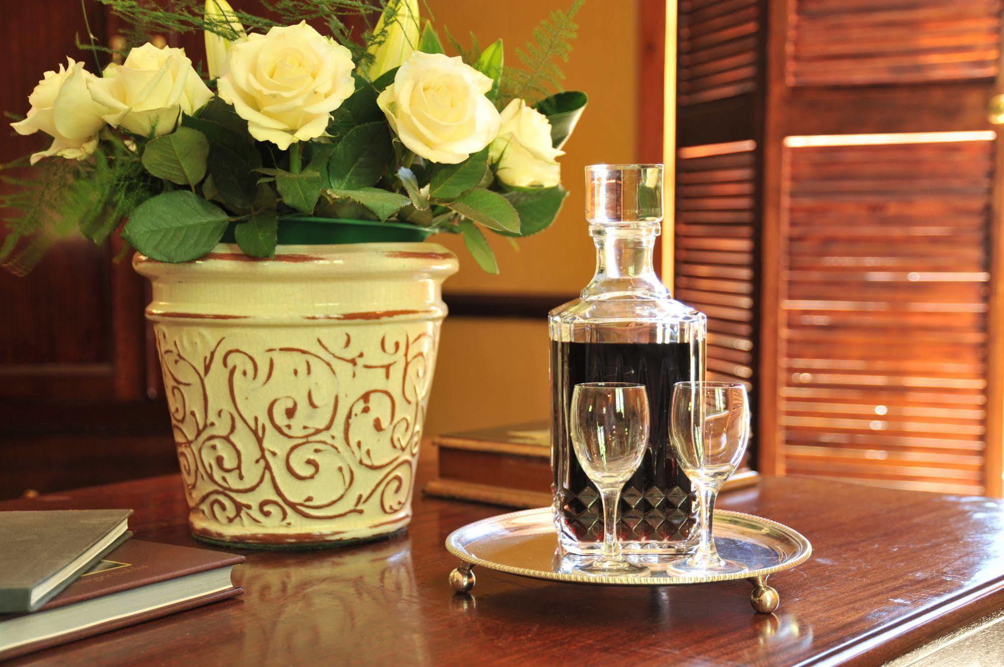De Hoek Country Hotel Magaliesburg Eksteriør billede